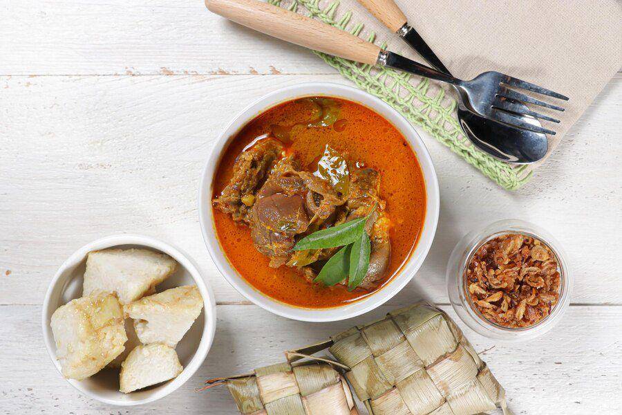 Ilustrasi gulai kambing (freepik.com/Sri Widyowati)