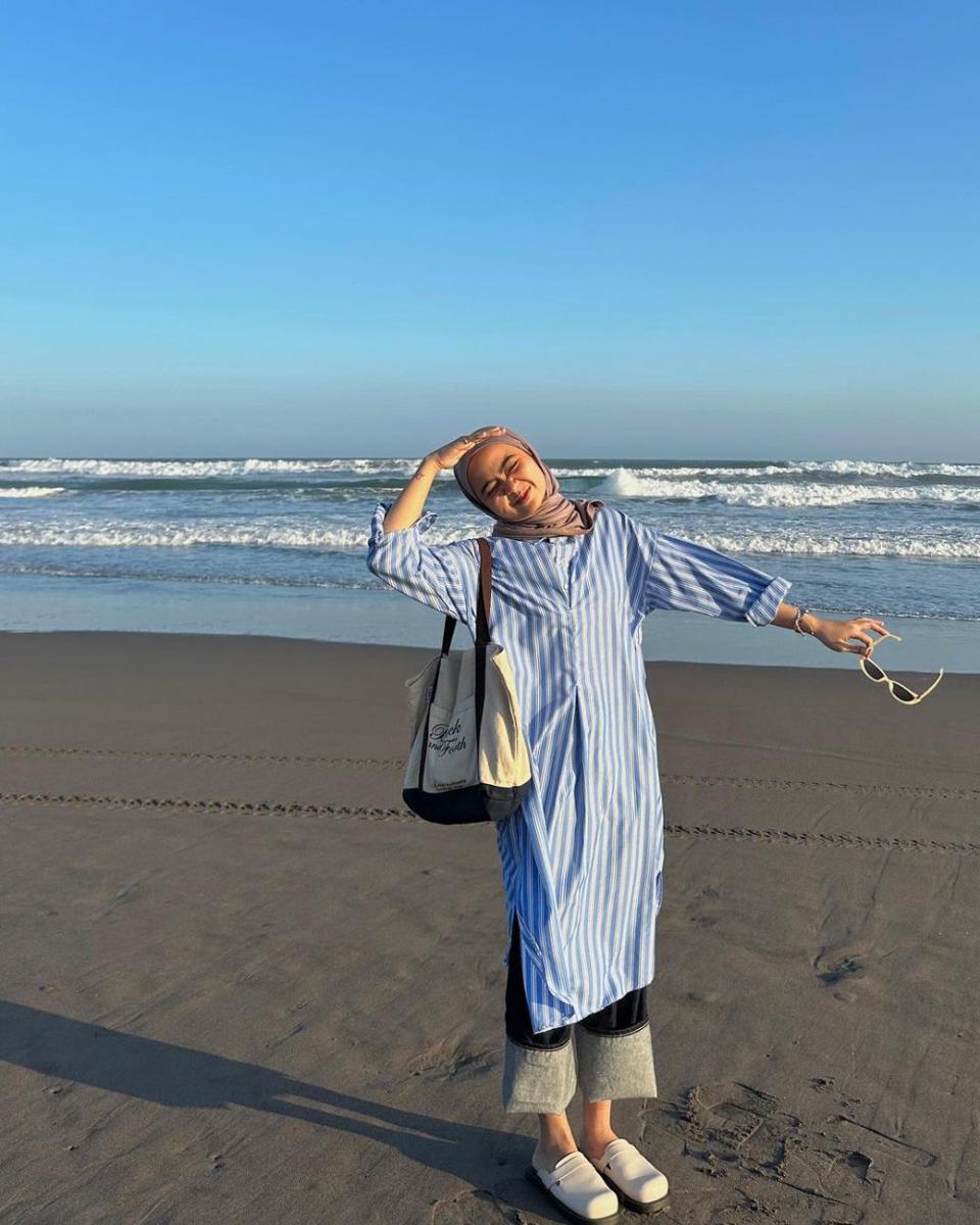 ide OOTD hijab dengan tunik dan dress ala Maryam Nurul (instagram.com/maryamnurul)