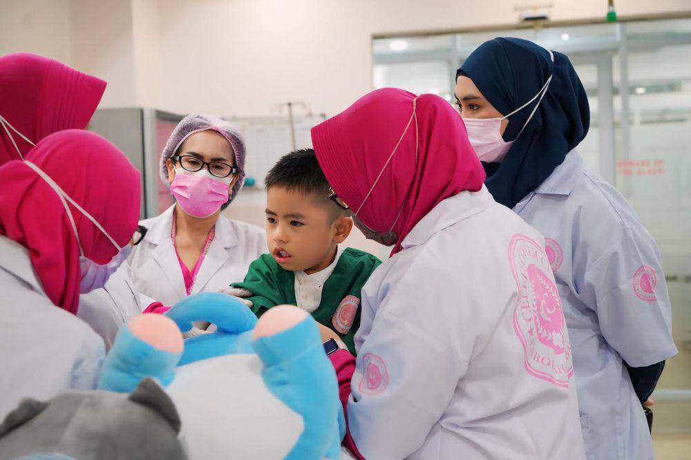 potret anak Oki Setiana Dewi jalani terapi stemcell (instagram.com/okisetianadewi)