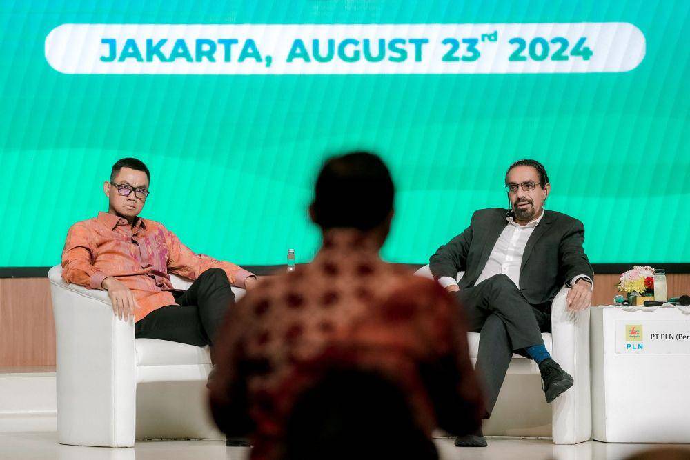 PT Perusahaan Listrik Negara (Persero) mengundang Ramez Naam sebagai pembicara utama di kegiatan Joint Leadership Executive Training dengan tema ‘Shaping the Future: The New Energy Paradigm & The Power of Digital Transformation’ di Kantor Pusat PLN, Jakarta, Jumat (23/8). (IDN Times / Herka Yanis)
