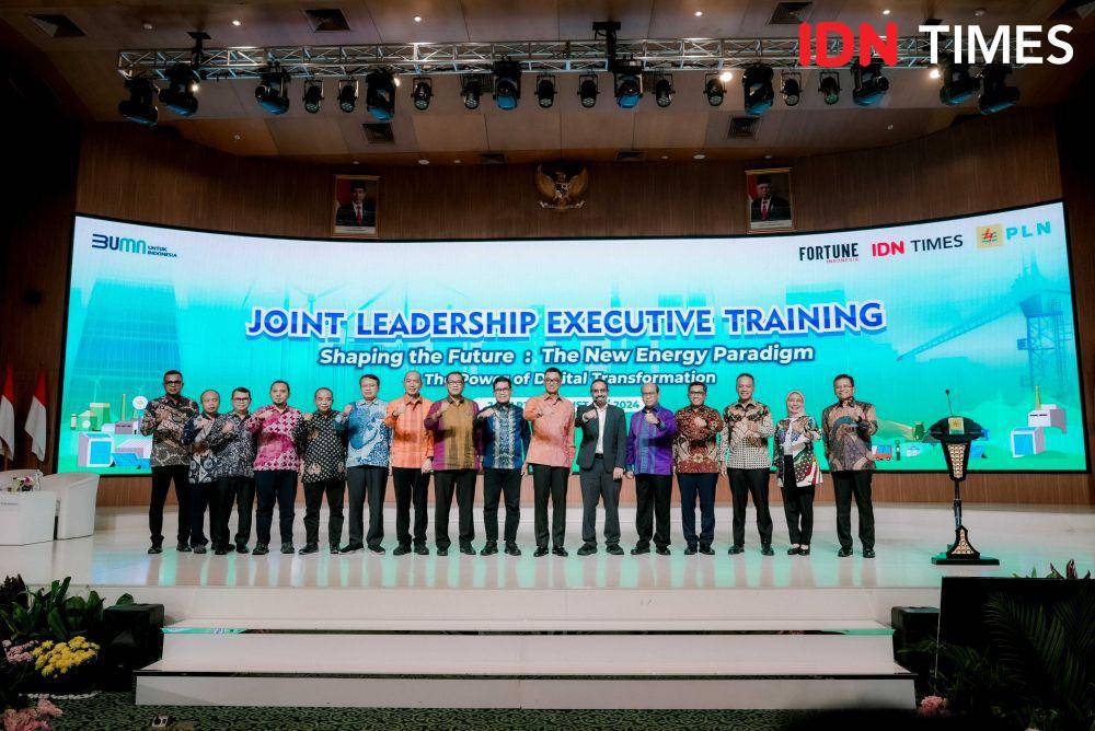 PT Perusahaan Listrik Negara (Persero) mengundang Ramez Naam sebagai pembicara utama di kegiatan Joint Leadership Executive Training dengan tema ‘Shaping the Future: The New Energy Paradigm & The Power of Digital Transformation’ di Kantor Pusat PLN, Jakarta, Jumat (23/8). (IDN Times / Herka Yanis)