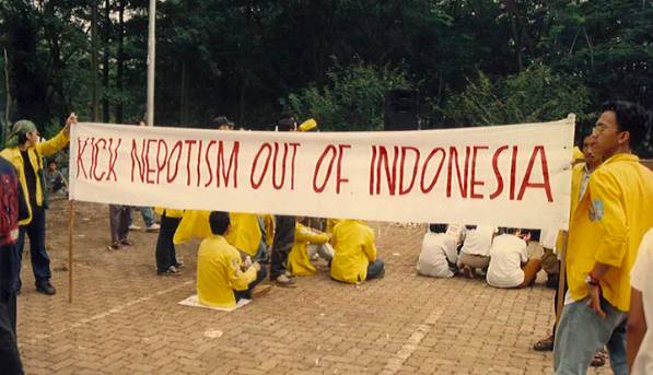 cuplikan film 9808 Antologi 10 Tahun Reformasi Indonesia (dok. Proyek Payung/9808 Antologi 10 Tahun Reformasi Indonesia)