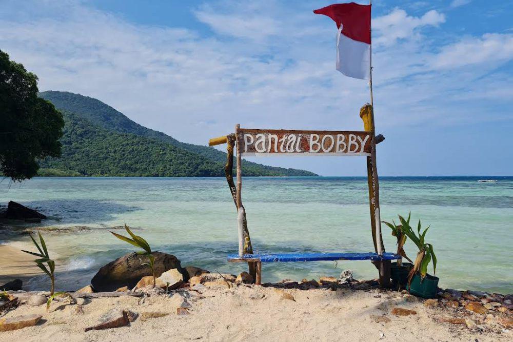 Pantai Bobby Karimunjawa: Lokasi, Rute, dan Tips Wisata