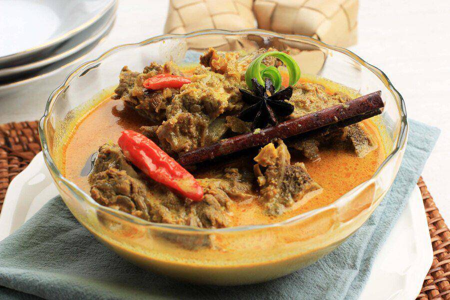 Ilustrasi gulai kambing (freepik.com/ikarahma)