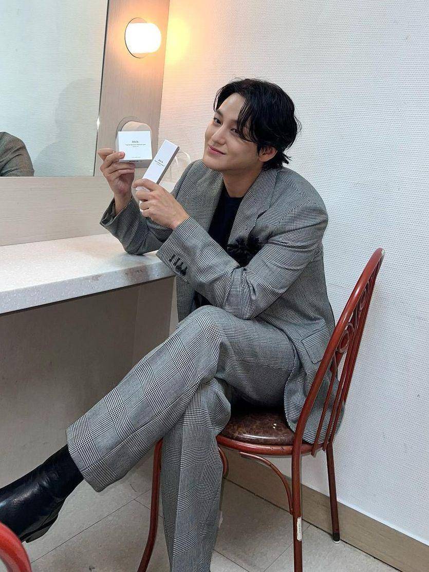 potret Kim Bum (instagram.com/k.kbeom)