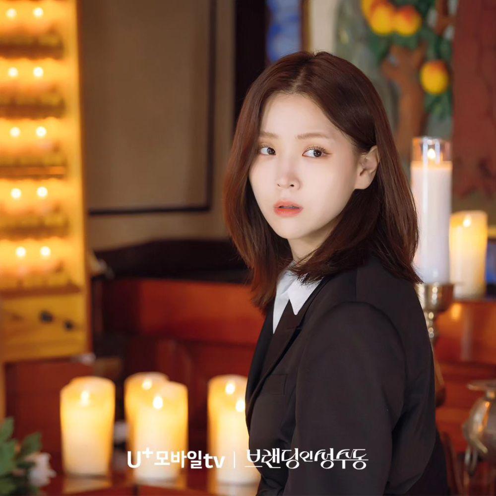 Kim Ji Eun di Branding in Seongsu (instagram.com/xplusu.series)