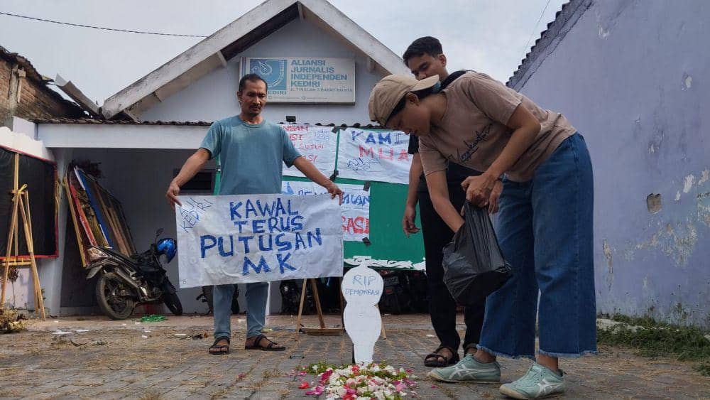 AJI Kediri gelar aksi kawal putusan MK. IDN Times/ istimewa
