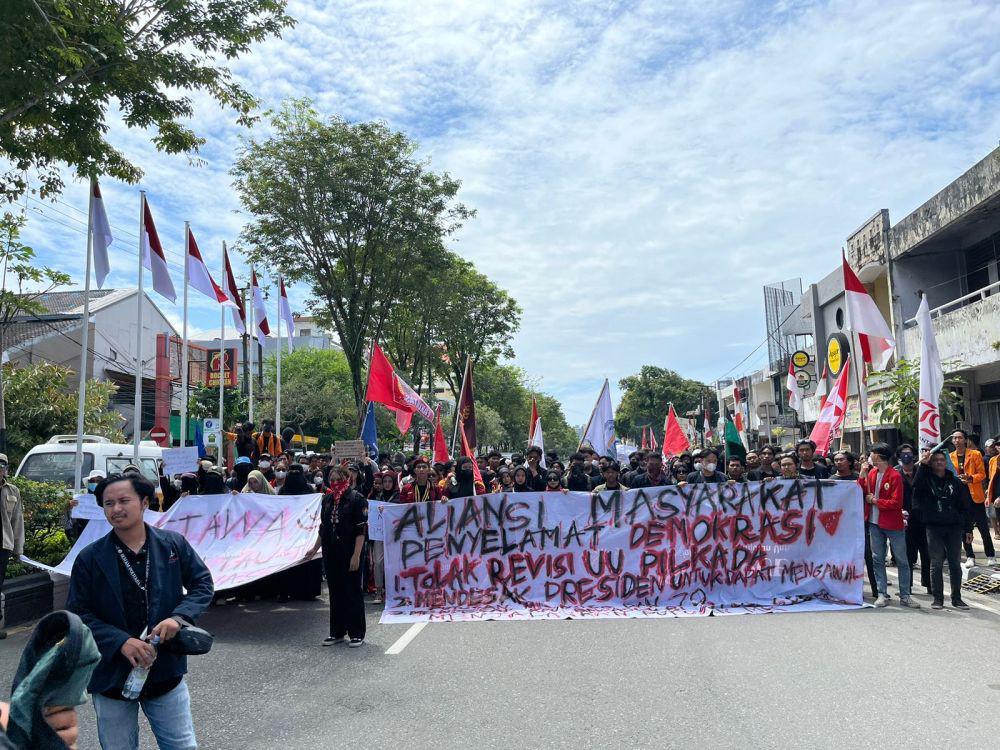 Ini Alasan Polisi Bubarkan Paksa Aksi Demo Mahasiswa di DPRD Kaltim
