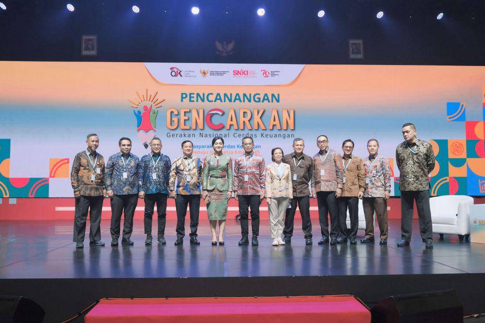 PT Pegadaian meraih penghargaan Program Literasi Finansial Terbaik pada Financial Literacy Awards 2024 yang diselenggarakan Otoritas Jasa Keuangan (OJK). (Dok. Pegadaian)