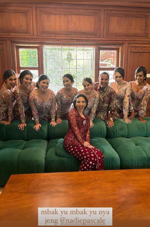 siraman Nadine putri Susi Pudjiastuti (Instagram.com/nadiepascale)