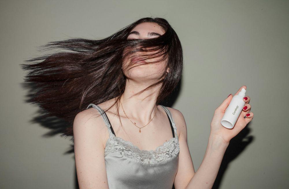 ilustrasi bau rambut (unsplash.com/ Curology)