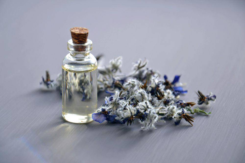 Parfum aroma floral yang manis (pexels.com/Mareefe)