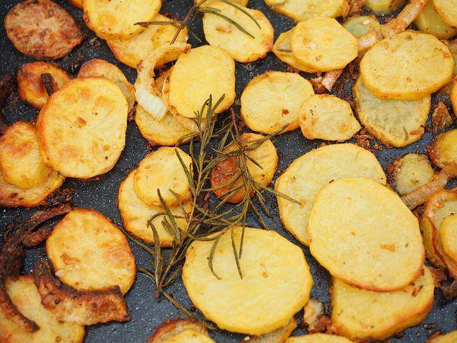 Bratkartoffeln (pixabay.com/Hans)