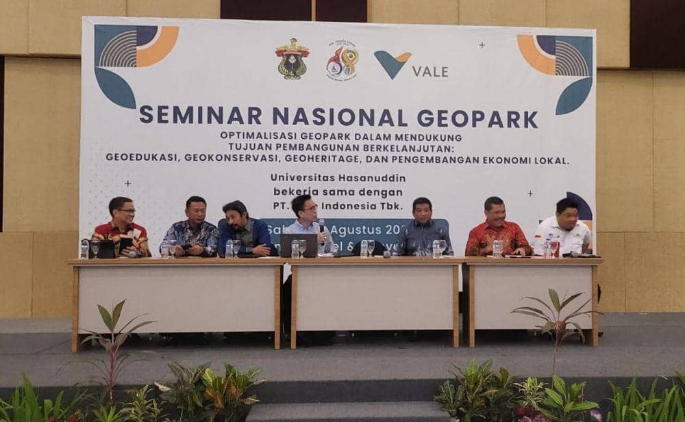 Suasana acara Seminar Nasional Geopark oleh Universitas Hasanuddin Makassar yang berlangsung di Hotel Unhas Tamalanrea pada Sabtu 24 Agustus 2024. (Dok. Humas Unhas)