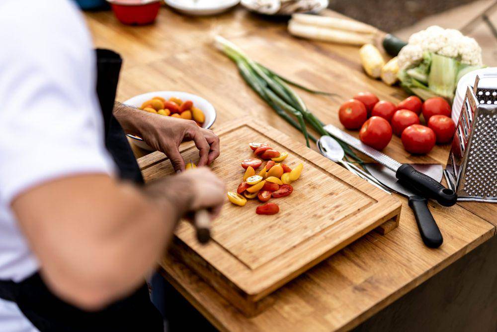 ilustrasi memasak (unsplash.com/Or Hakim)