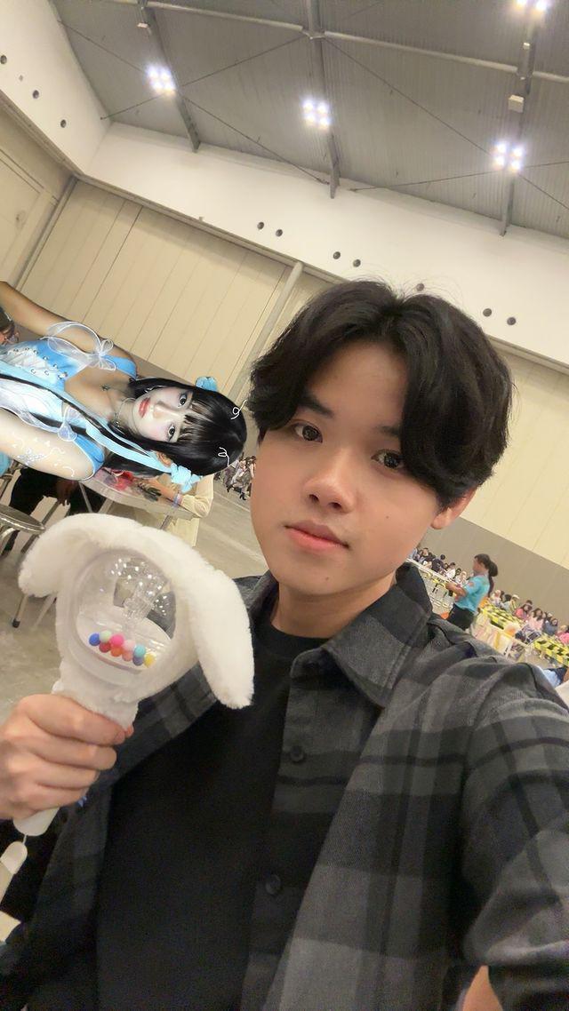 potret Sandy nonton konser IVE di Jakarta (instagram.com/sandyk_sk)