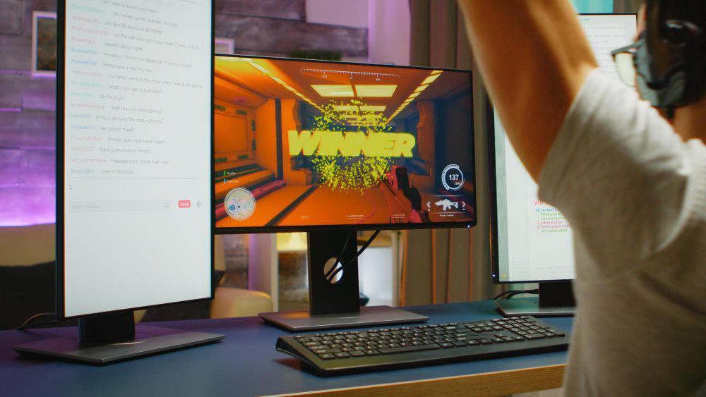 ilustrasi seorang live streamer (freepik.com/DC Studio)