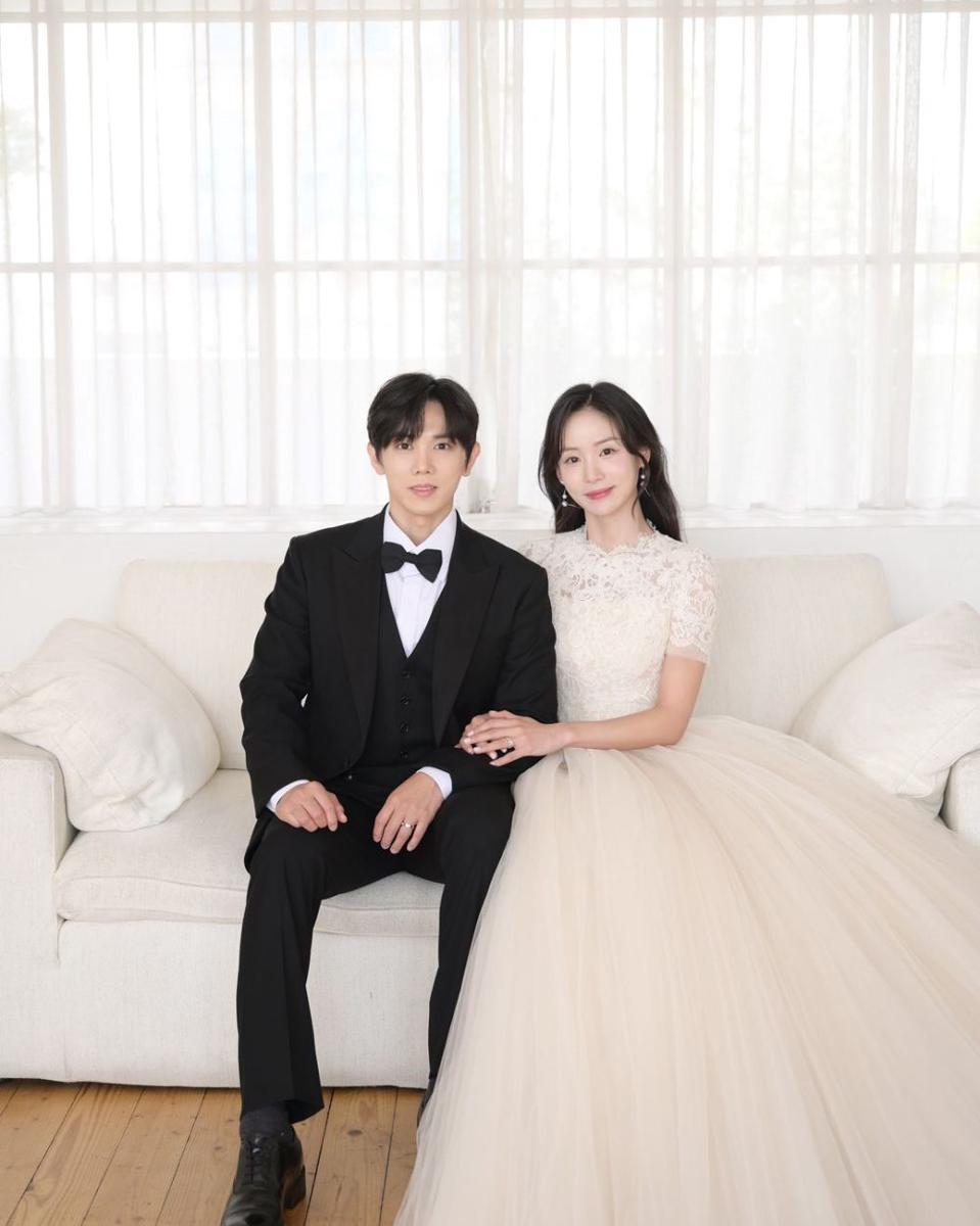 potret Jeongkyun dengan pasangannya (instagram.com/madewell_jk)