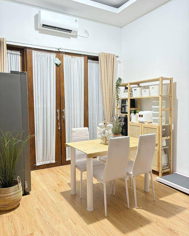 Inspirasi rumah 2 lantai dengan pencahayaan alami (Instagram.com/rumahnya_ananda)