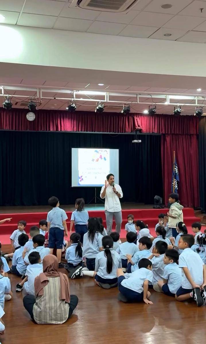 potret Ibnu Jamil jadi guest star di sekolah Yaya anak sambungnya (instagram.com/ibnujamilo)