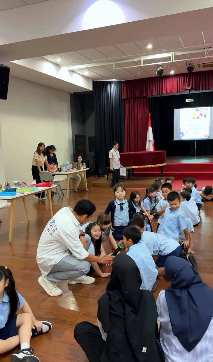 potret Ibnu Jamil jadi guest star di sekolah Yaya anak sambungnya (instagram.com/ibnujamilo)