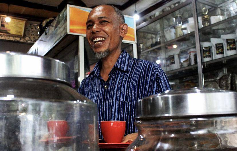 Antoni Batubara, pemilik warung kopi Kenjo di Medan (Dok. Istimewa)