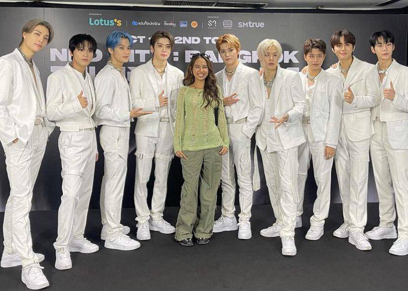 potret MILLI bersama NCT 127 (instagram.com/phuckitol)