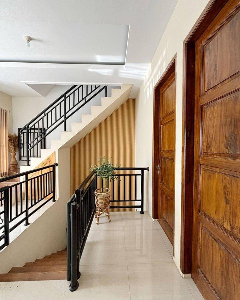 Inspirasi rumah 2 lantai dengan pencahayaan alami (Instagram.com/rumahnya_ananda)