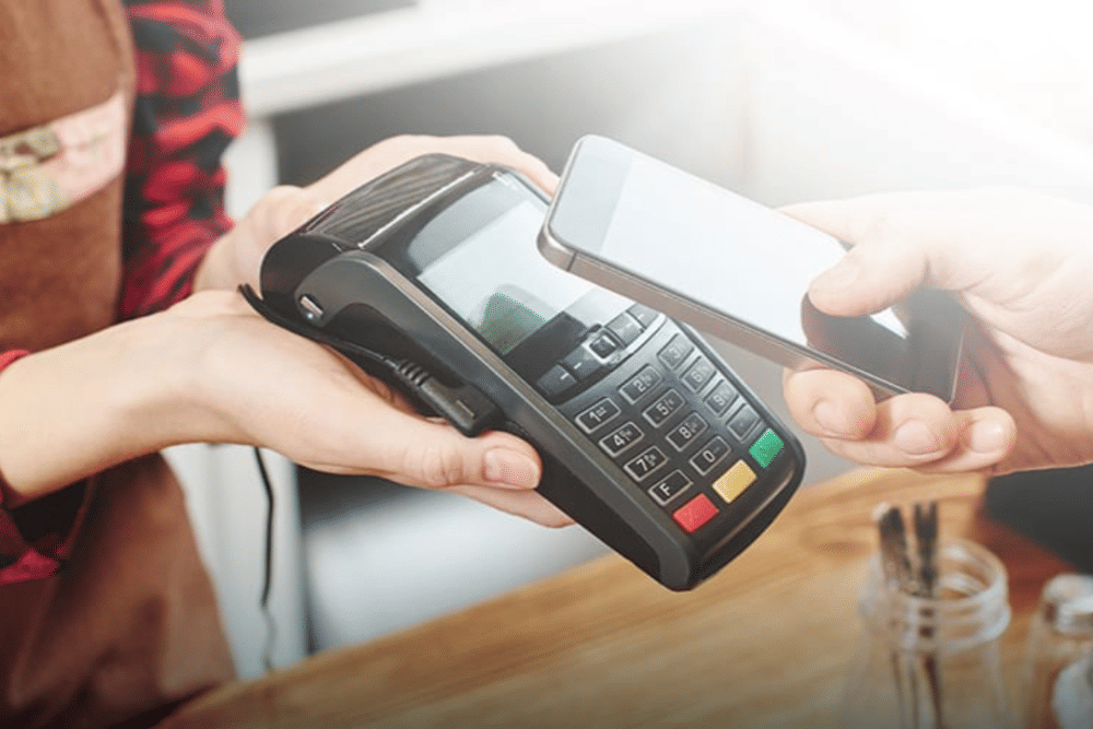 Sebuah transaksi digital antara penjual dan pembeli