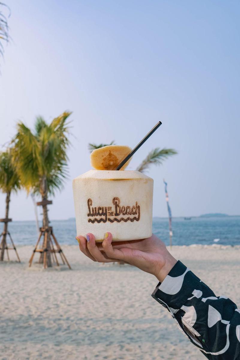 Potret Lucy by the Beach yang resmi hadir di kawasan Pantai Indah Kapuk 2 (dok. Lucy by the Beach)
