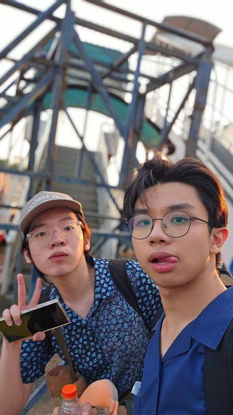 potret trio NUS Clash of Champions pulang ke Singapura (instagram.com/kevin_lius_bong)