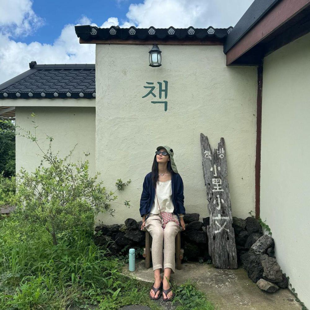 potret Yuri SNSD ke Pulau Jeju (instagram.com/yulyulk)