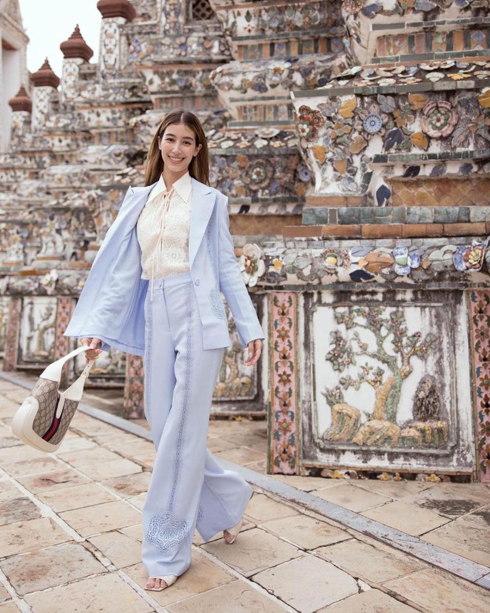outfit Mint Chalida (instagram.com/mint_chalida)