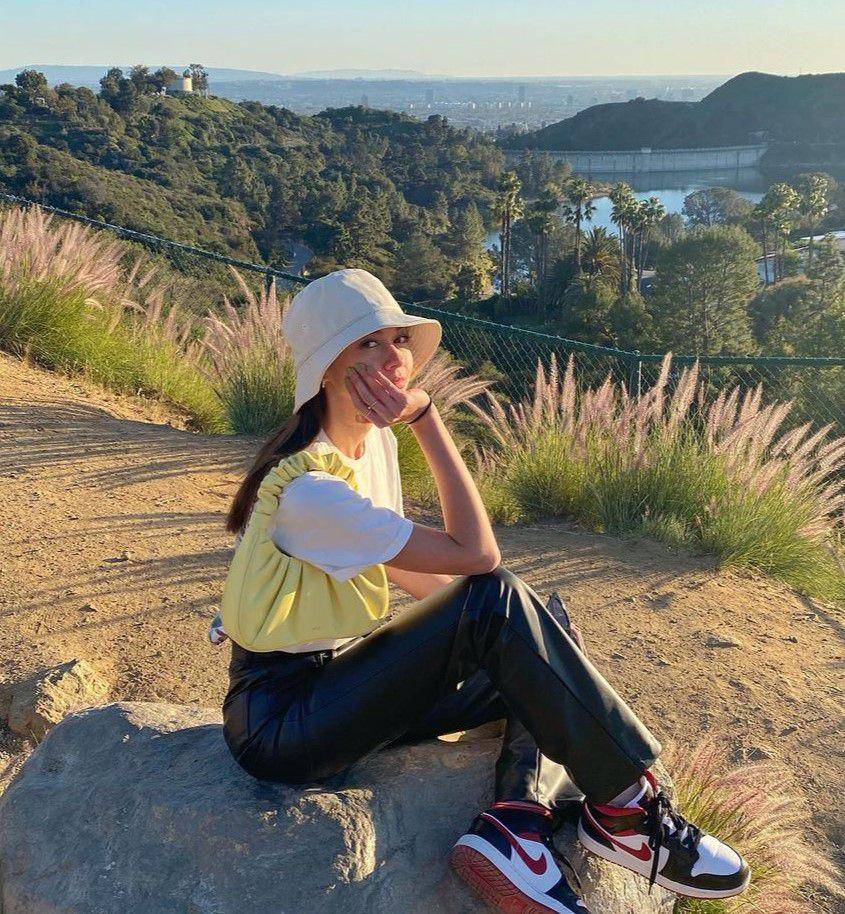 inspirasi gaya effortless ala Yuki Kato (instagram.com/yukikt)