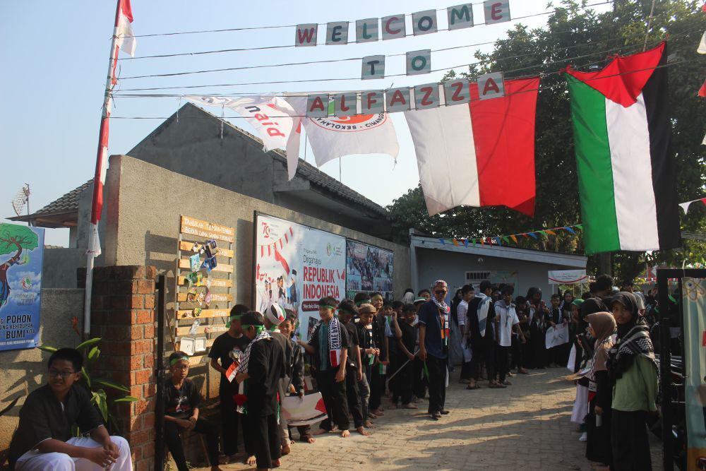 HUT ke-79 RI, Sekolah Al-Fazza Depok Gelar Aksi Solidaritas Palestina