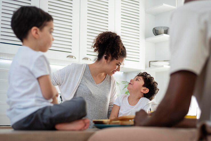 percakapan dengan anak (freepik.com/freepik)