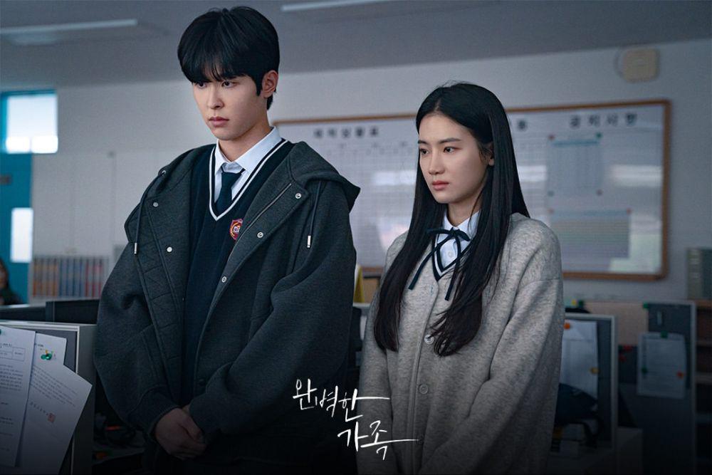 still cut drama Perfect Family (instagram.com/sbsdrama)