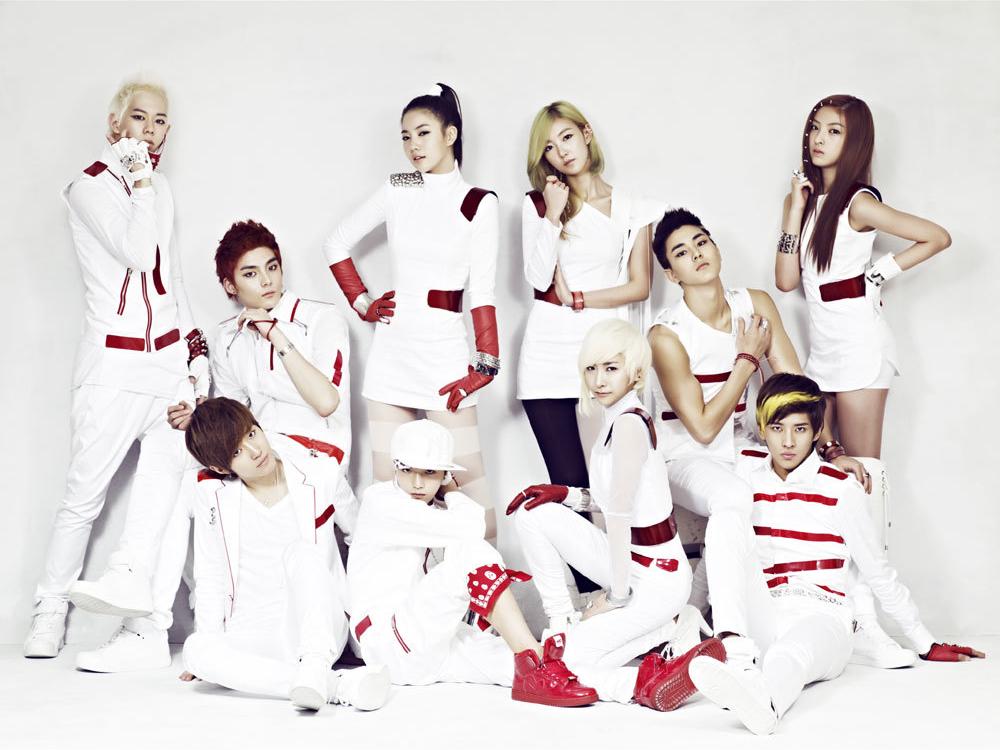 Co-Ed School (dok. Core Contents Media)