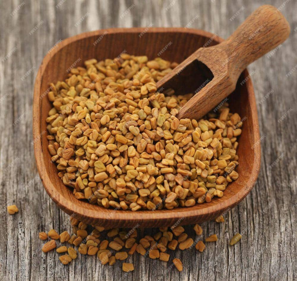 Biji fenugreek (freepik.com/bdspn)