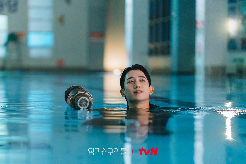Jung Hae In di Love Next Door (dok. tvN/Love Next Door)