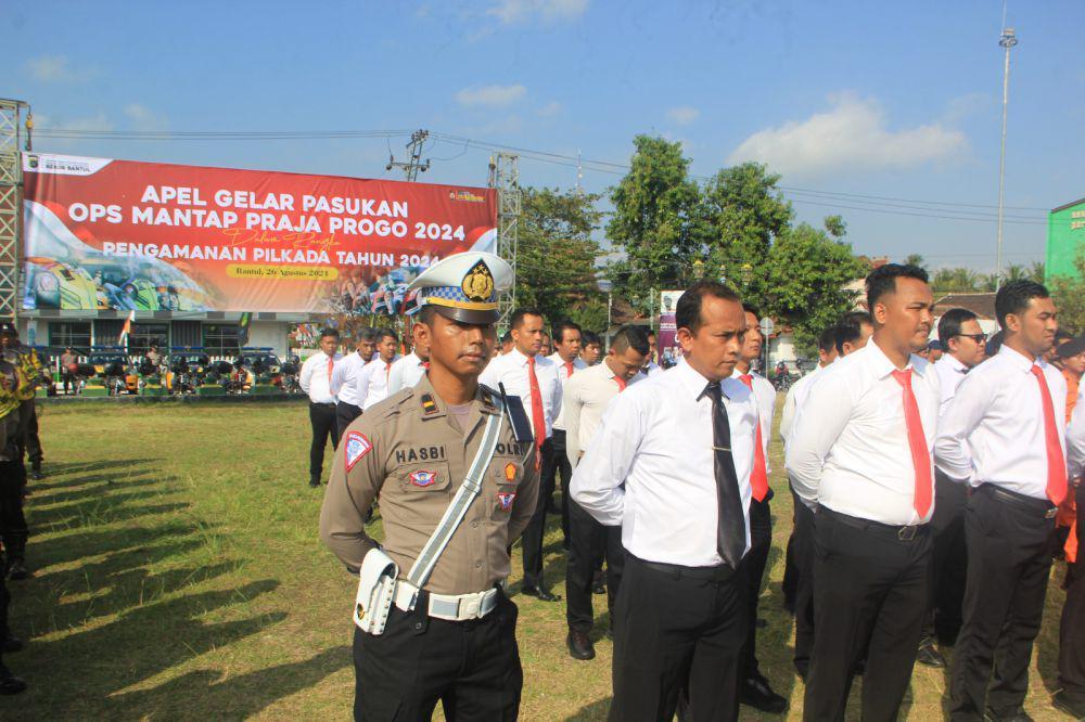 Kepolisian Resor Bantul melaksanakan apel gelar pasukan Operasi Mantap Praja Progo 2024. (Dok. Polres Bantul)