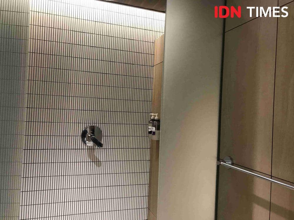 Potret fasilitas LIXIL di Sportshub Senayan. 26 Agustus 2024. (IDN Times/Hani Safanja)