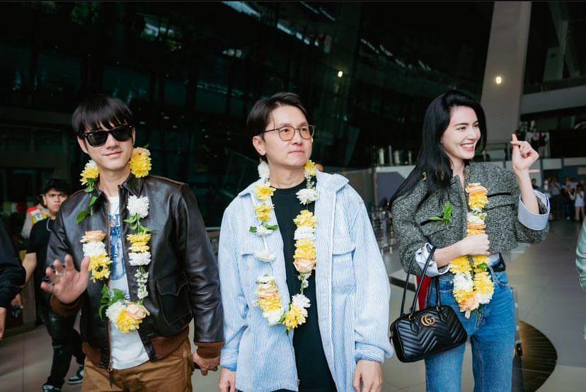 potret Mario Maurer, Davika, dan Tong Banjong di Jakarta (instagram.com/mario_mm38)