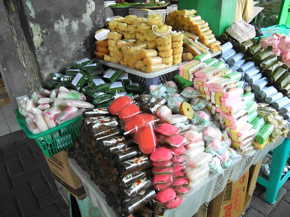 14 Macam Kue Basah Khas Jawa yang Biasa Jadi Isian Snack Box