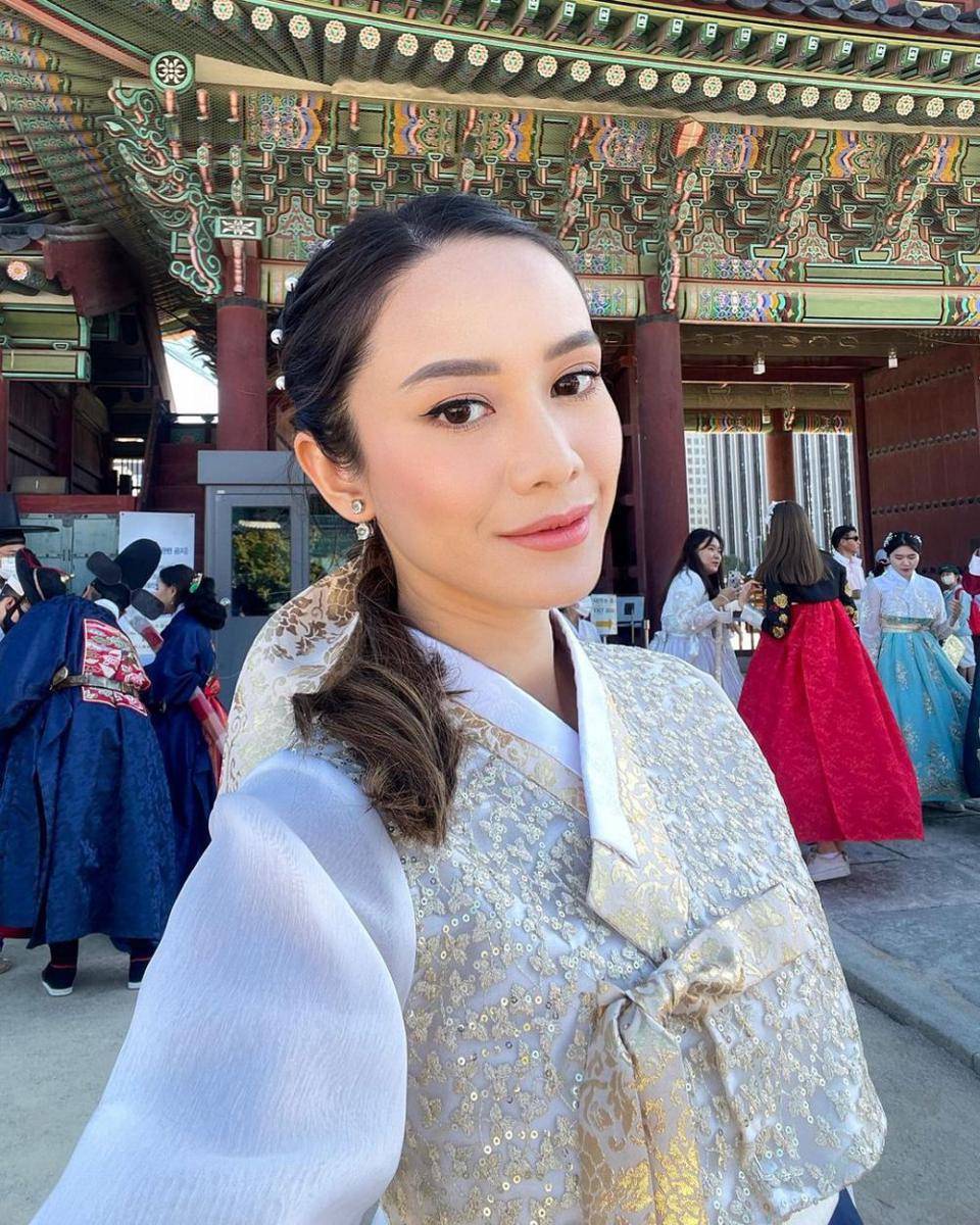 ide makeup natural ala Merdianti Octavia (instagram.com/merdioctav)