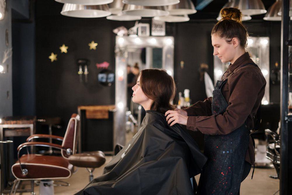 Tips Perming Rambut dan Cara Perawatan Curly Hair, Wajib Diketahui!