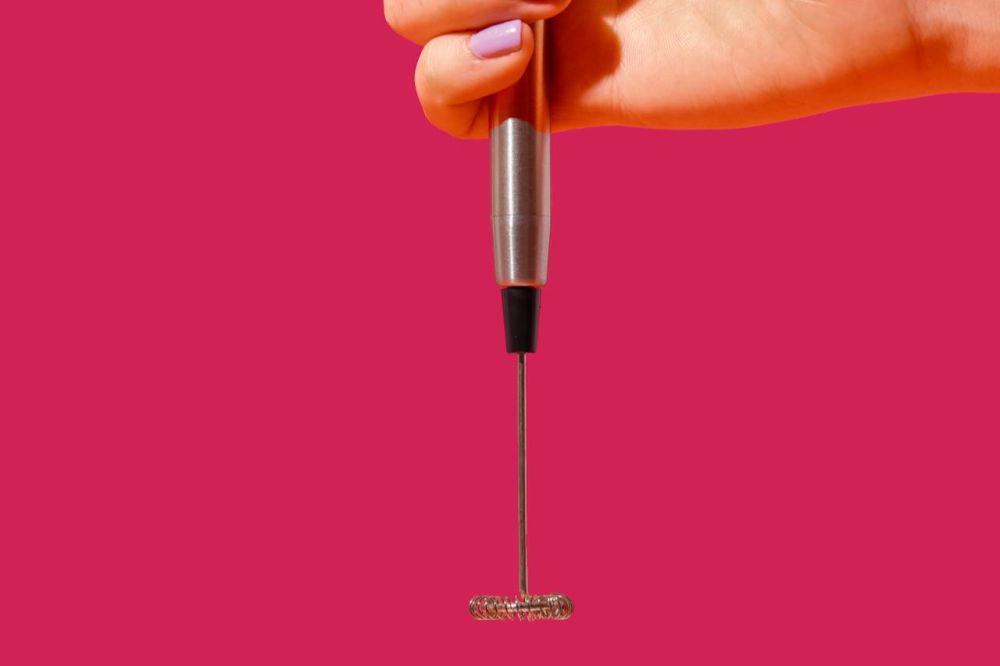 ilustrasi milk frother (pexels.com/Georgie Devlin)