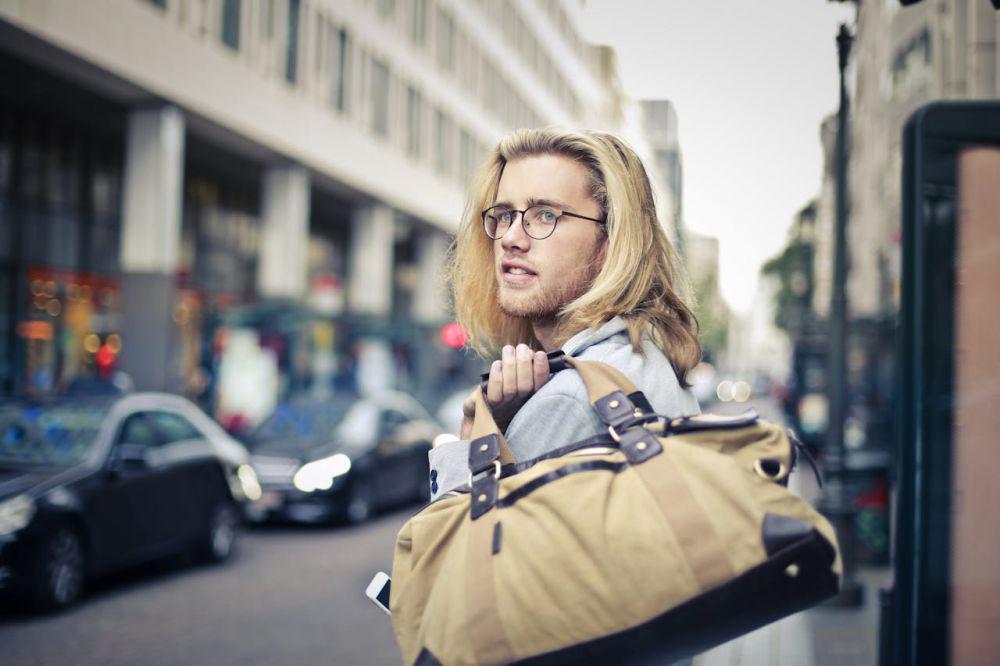 3 Sinyal Bahaya yang Harus Kamu Waspadai Saat Traveling