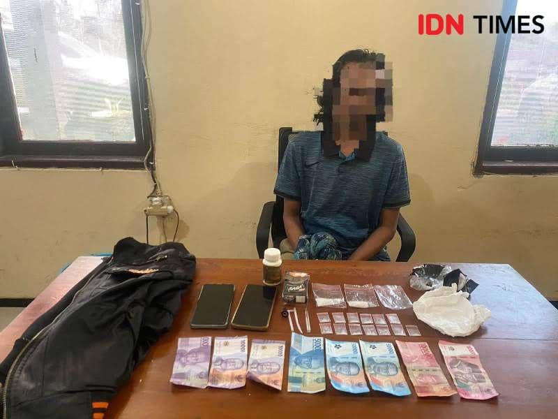 Tersangka OP diduga pengedar sabu-sabu di wilayah IKN yang dibekuk Polsek Sepaku (IDN Times/Ervan)