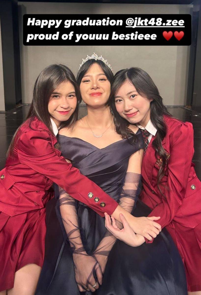 Acara kelulusan Zee JKT48 (instagram.com/jkt48.olla)